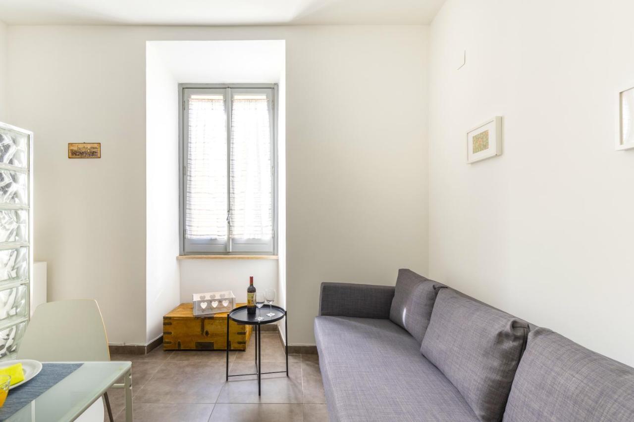 Hostly - Nicole Apartment Volturno- Full Rome Center Экстерьер фото